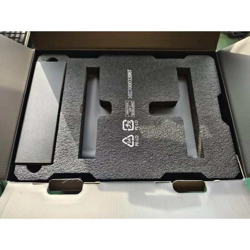 Server NAS U-GREEN DXP4800 Pro - Ddr5 8Gb recensione e prezzo